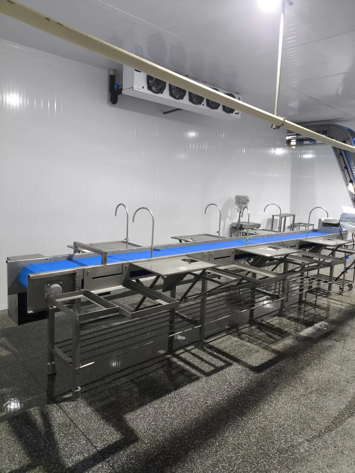 Tanques e tubulações industriais em aço inox